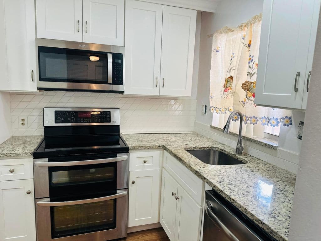 2-bedroom Condo — 9900 Sunrise Lakes Boulevard #201