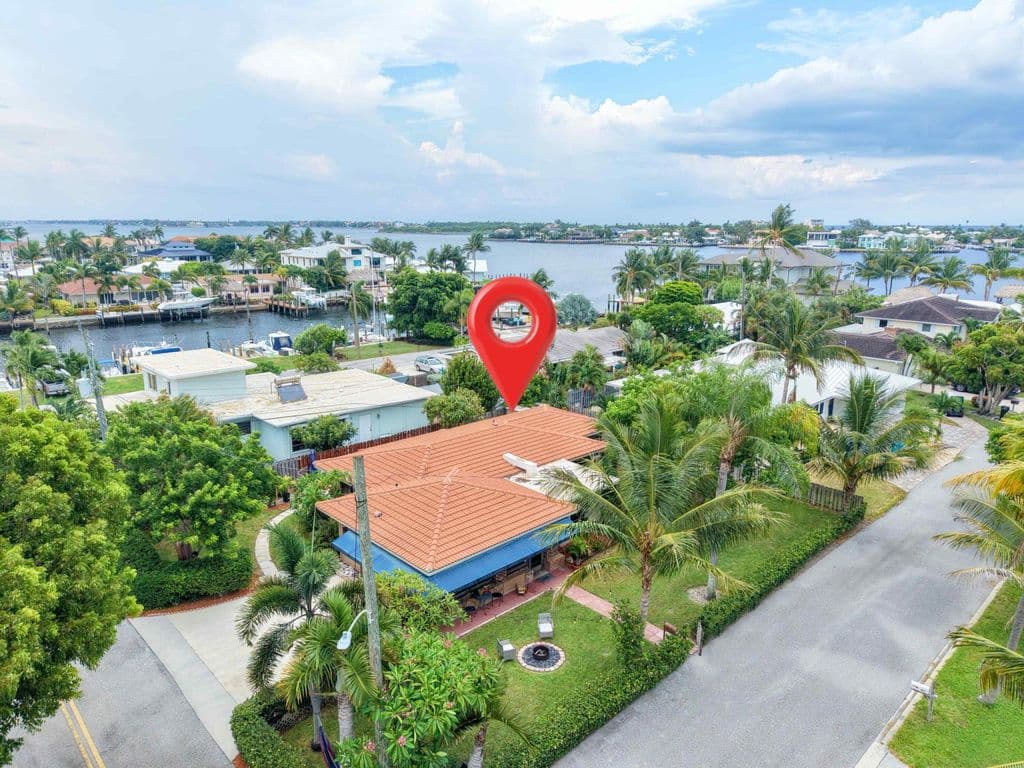 3-bedroom Single-Family Home — 815 South Road