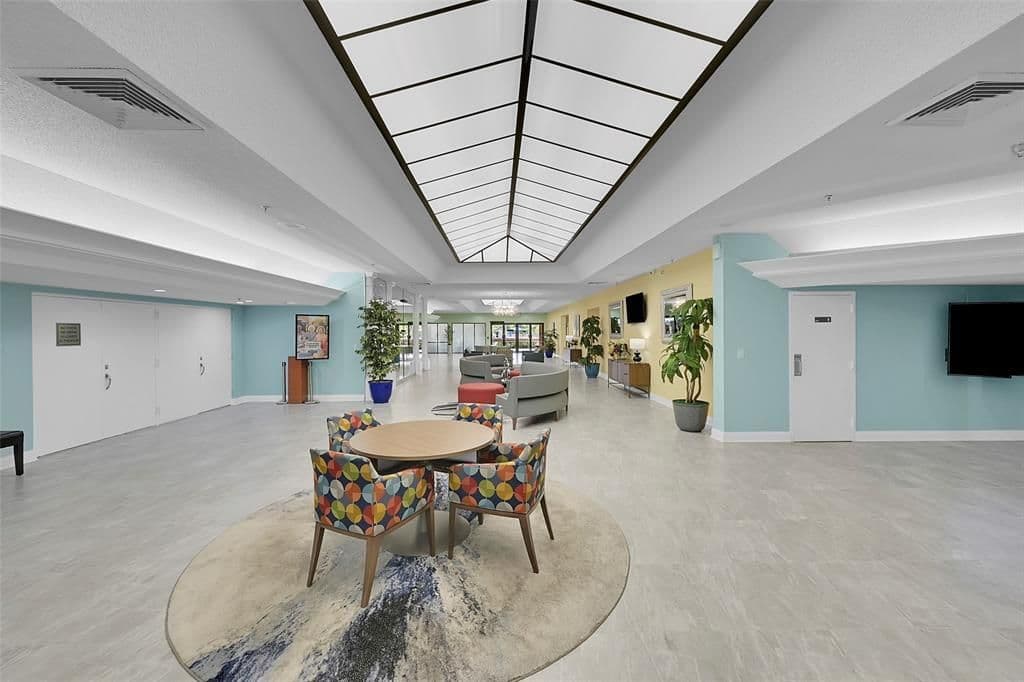 2-bedroom Condo — 2521 NW 104th Avenue #104