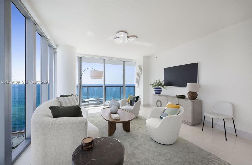 2-bedroom Condo — 6799 Collins Ave APT 1402