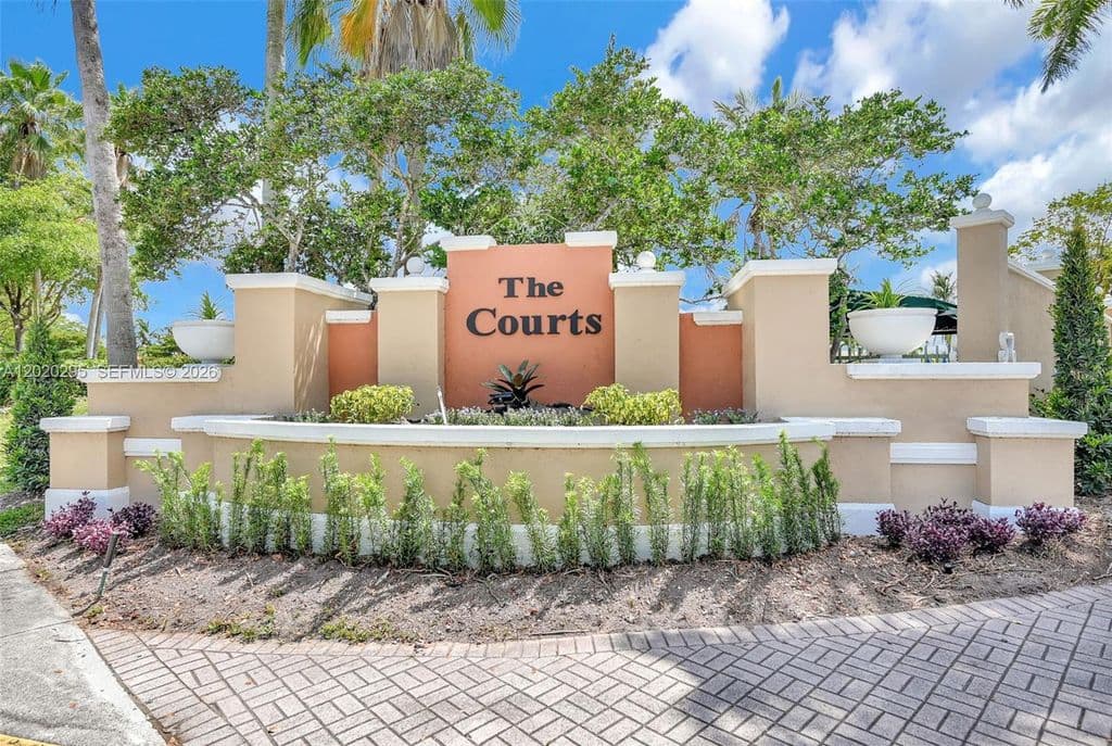3-bedroom Condo — 6630 NW 114th Ave APT 1538