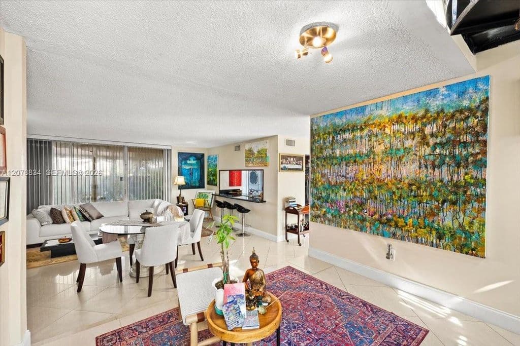 2+1 Mülk — 7100 SW 112th Ave