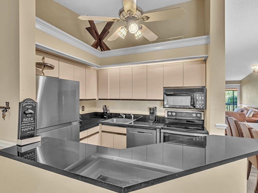 2+1 Condo — 1109 Duncan Circle #202