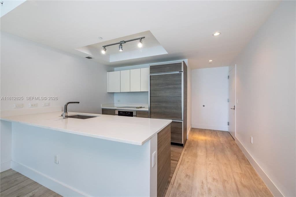 2+1 Condo — 1100 S Miami Ave APT 1704