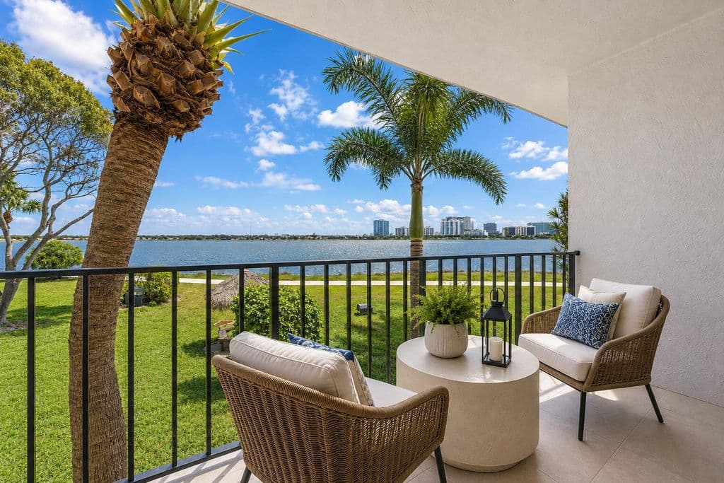 2+1 Condo — 734 Executive Center Drive #23