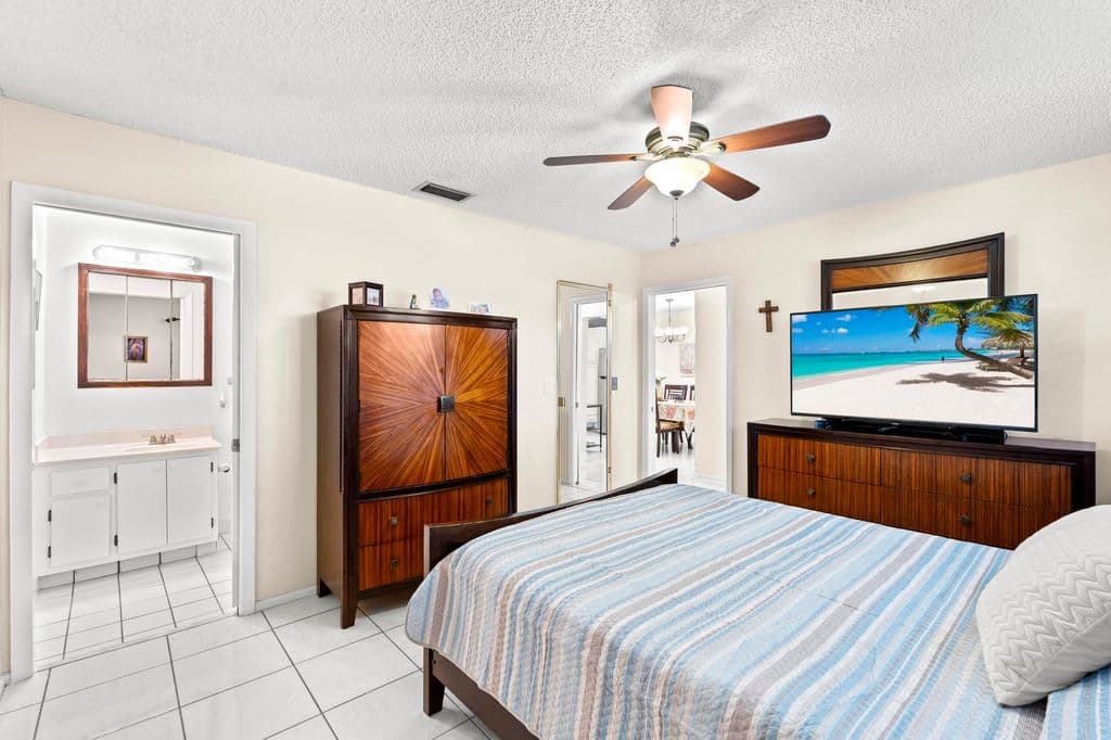 2-bedroom Condo — 5775 W Fernley Dr Drive W #134
