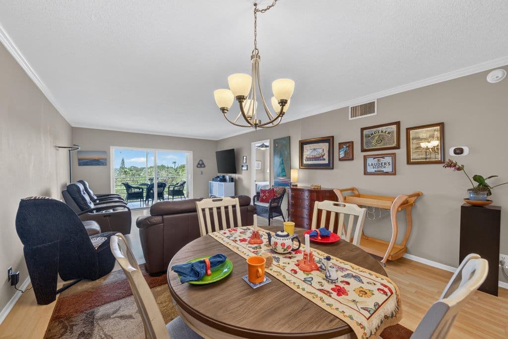 2-bedroom Property — 3010 NE 16th Avenue #502
