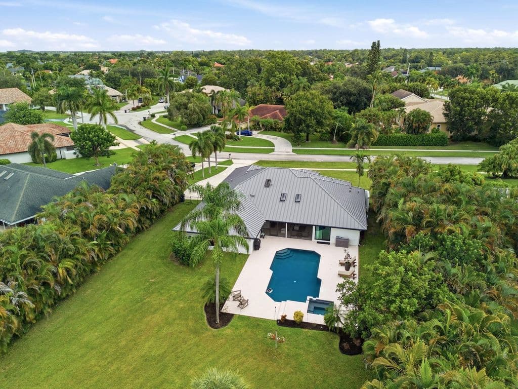 5+1 Müstakil ev — 15320 Softwood Court