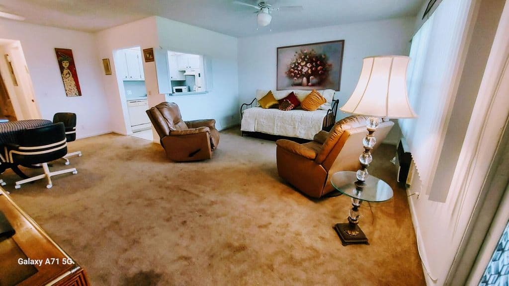 1-bedroom Condo — 160 Preston D #160