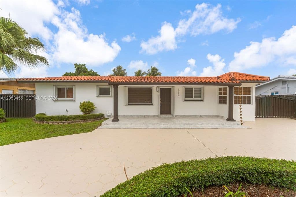 3+1 Müstakil ev — 2900 SW 98th Ave