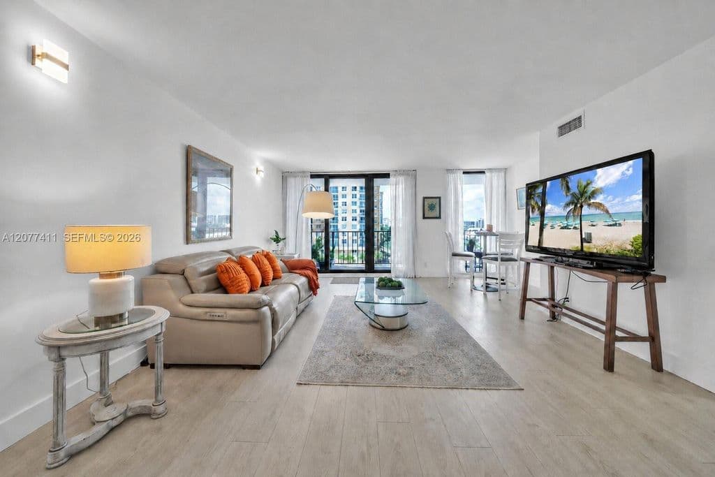 2-bedroom Condo — 2401 S Ocean Dr APT 507
