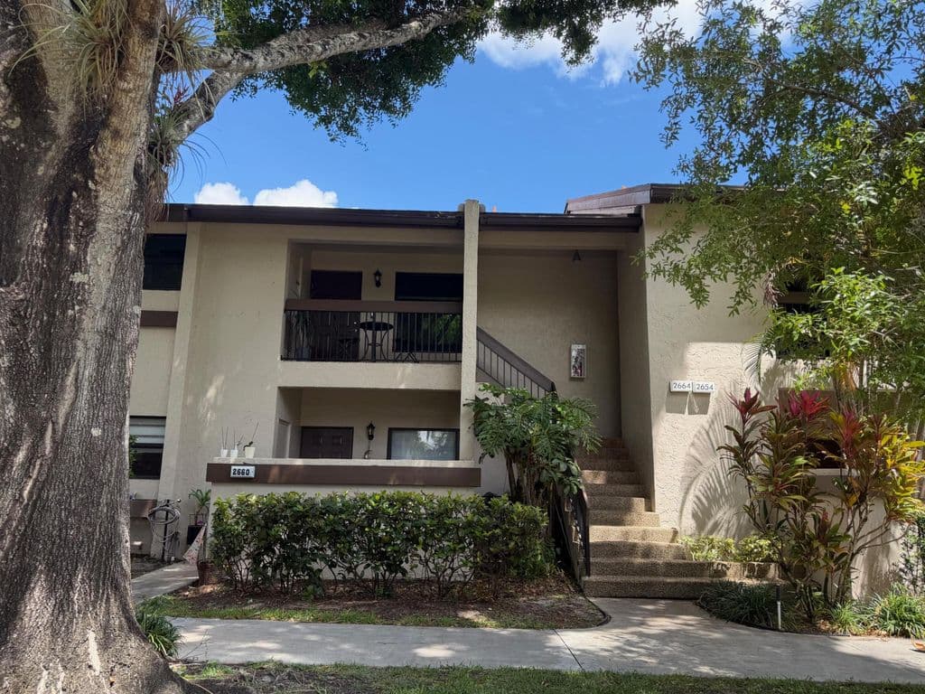 2+1 Condo — 2664 NW 42nd Avenue