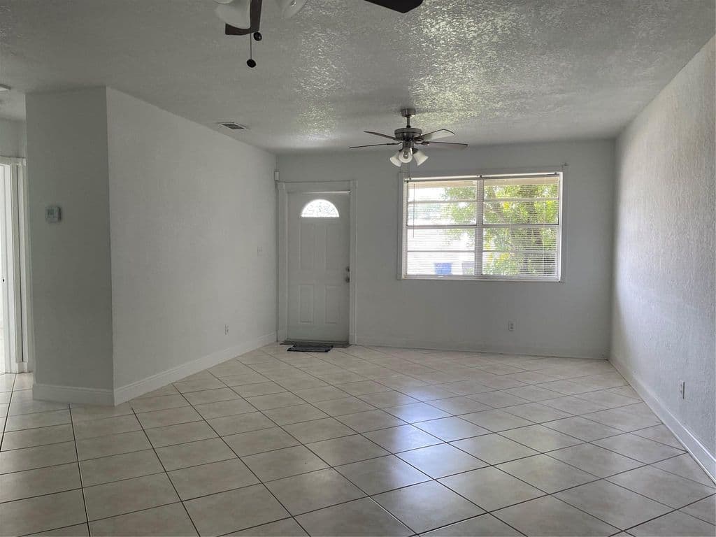 2-bedroom Single-Family Home — 6902 SW 15th Street