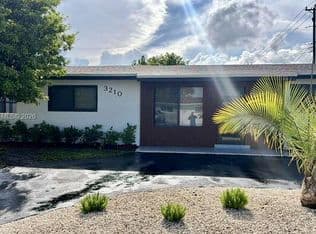 3-bedroom Single-Family Home — 3210 SW 94th Ct, Miami, 33165