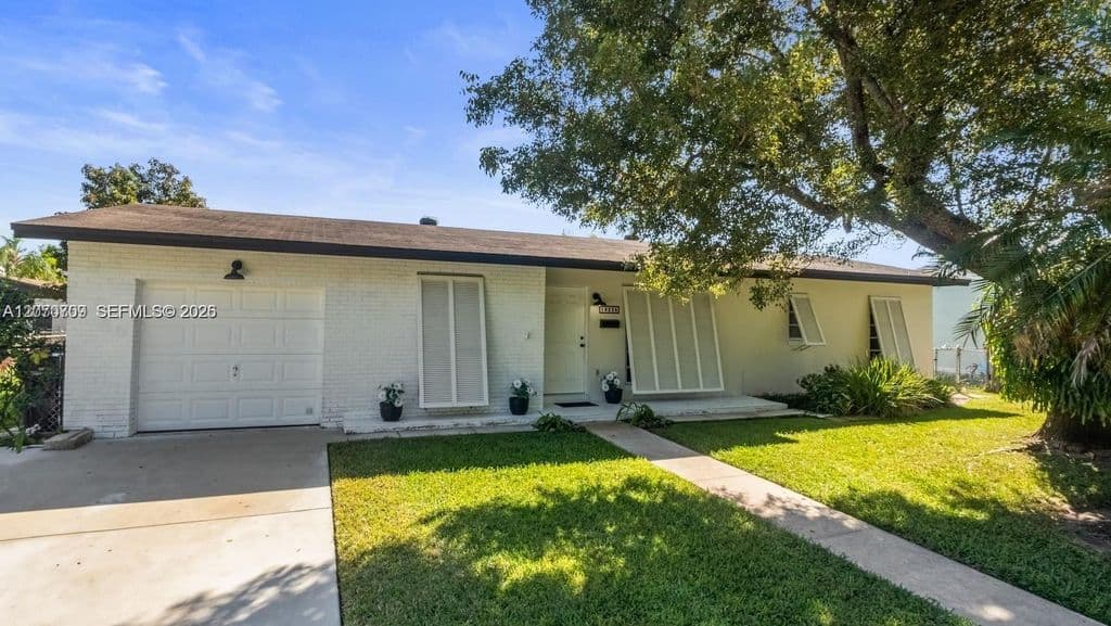 3+1 Müstakil ev — 18225 SW 94th Ave