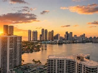 2+1 Condo — 3500 Mystic Pointe Dr APT 3307, Aventura, 33180