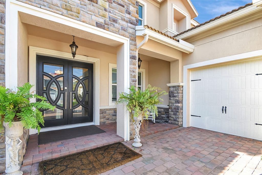 5-bedroom Single-Family Home — 8952 Cypress Grove Lane