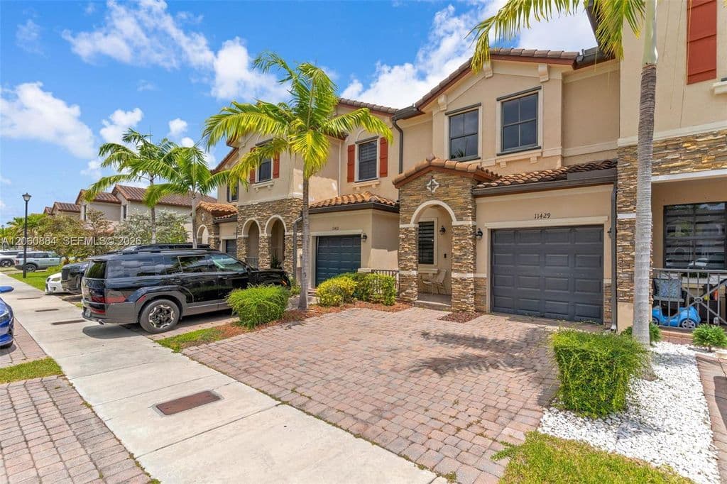 3-bedroom Property — 11429 SW 253rd St