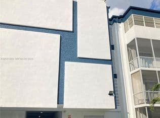1+1 Condo — 9159 SW 77th Ave APT 211, Miami, 33156