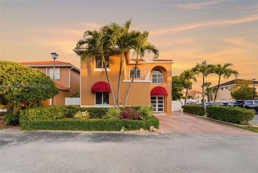 5-bedroom Single-Family Home — 8657 NW 2nd St