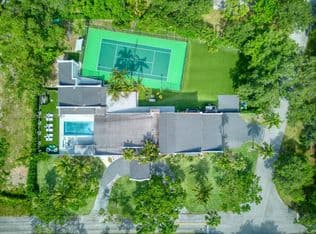 6+1 Müstakil ev — 9715 SW 89th Ct, Miami, 33176