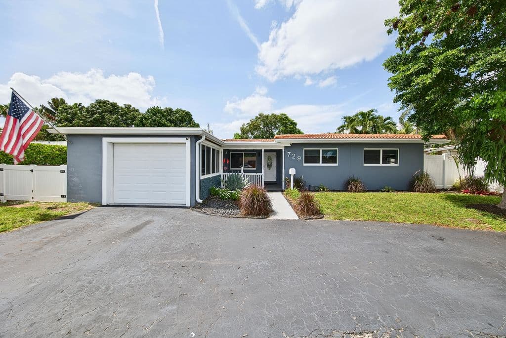 3-bedroom Single-Family Home — 729 NW 29th Court