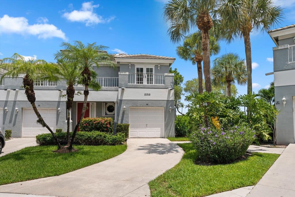 2-bedroom Condo — 10315 N Andover Coach Lane #A2