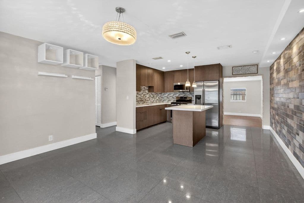 4-bedroom Single-Family Home — 4764 SW 12th Street
