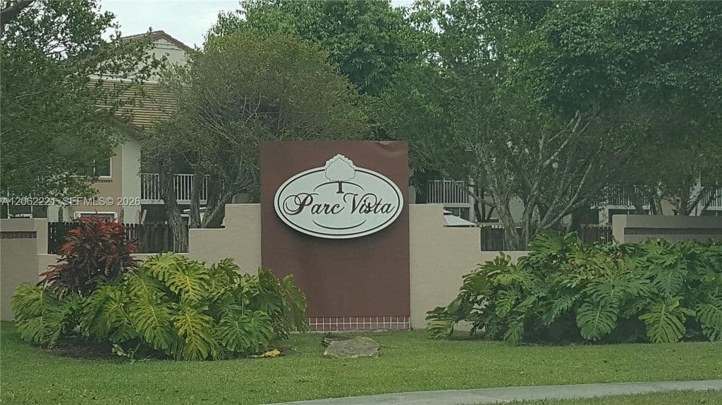 2+1 Condo — 13904 SW 91st Ter #13904