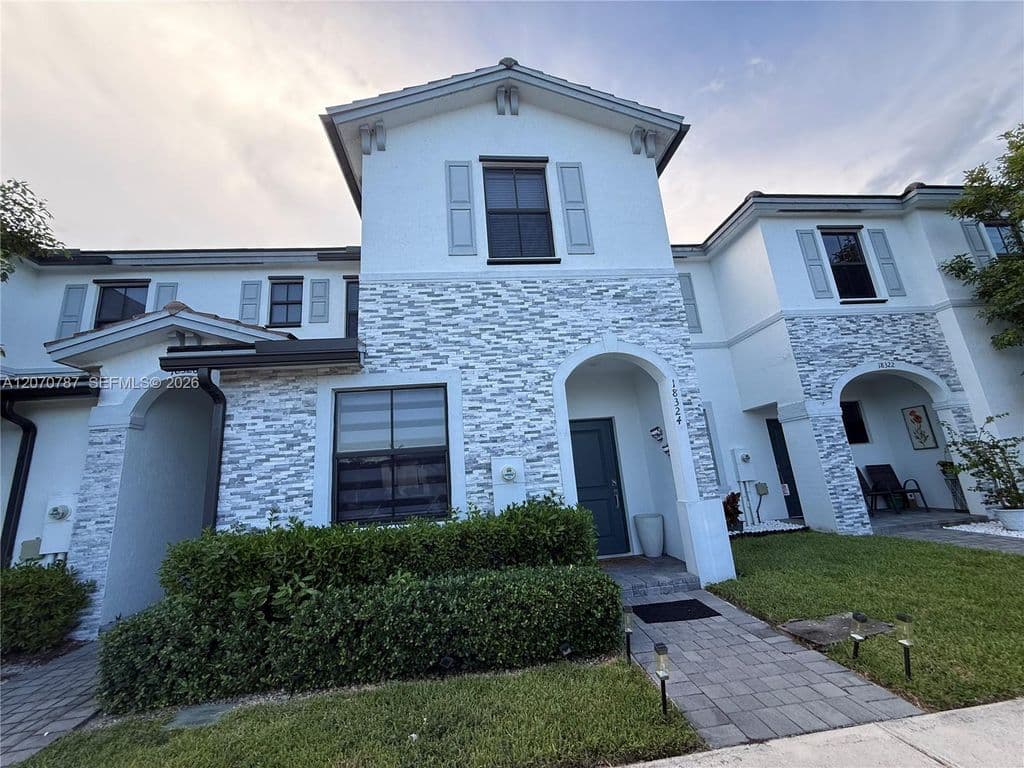 3+1 Mülk — 18324 SW 148th Rd