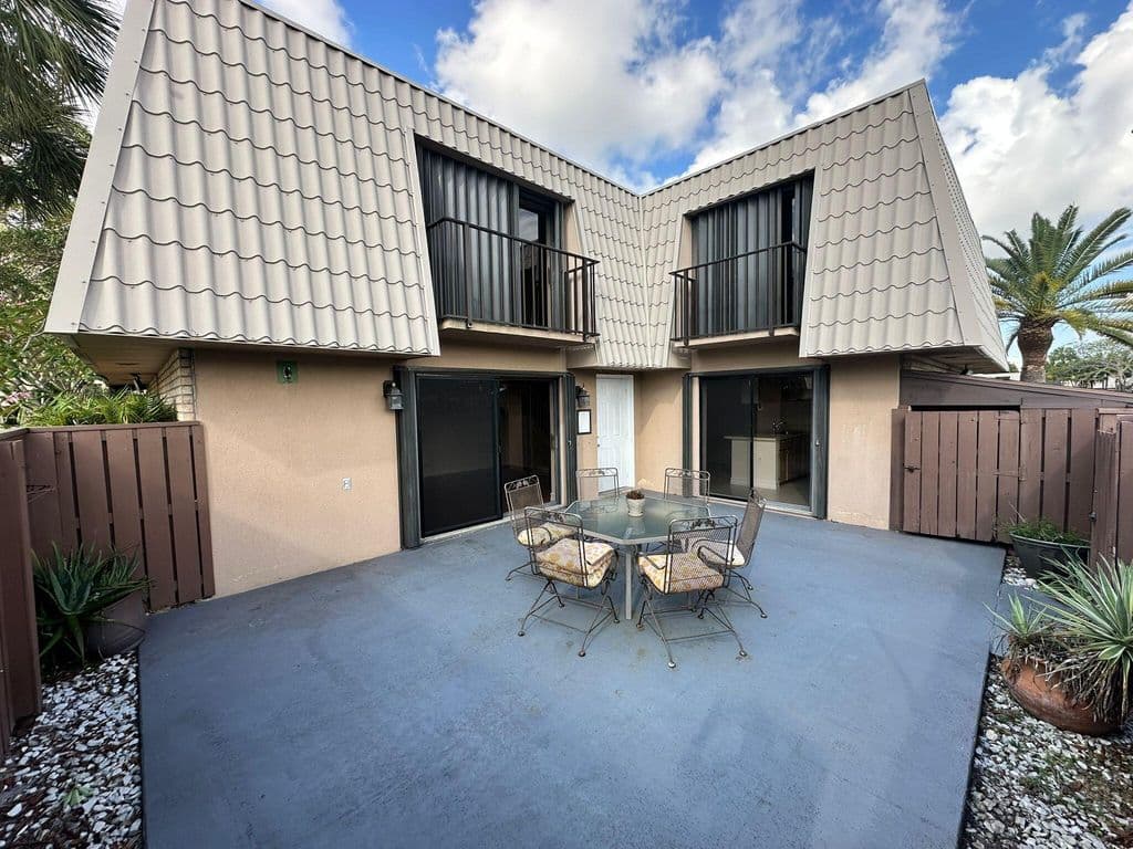 2-bedroom Property — 5718 57th Way