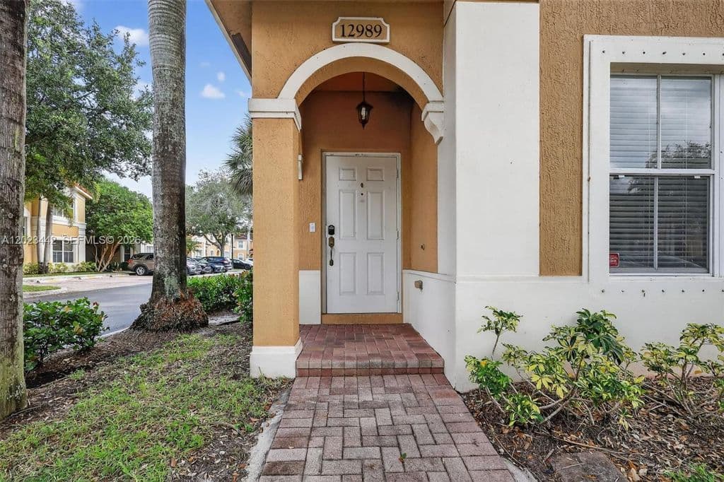 3+1 Mülk — 12989 SW 30th Ct #135