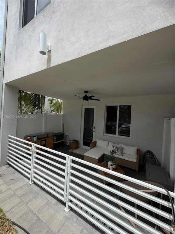 3+1 Müstakil ev — 10300 NW 66th St