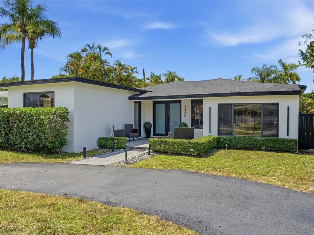 3-bedroom Single-Family Home — 2860 MONROE Street