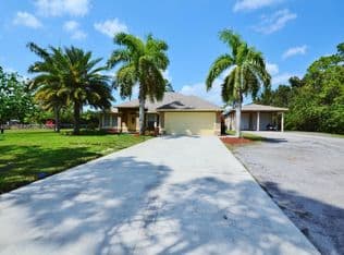 5-bedroom Single-Family Home — 17569 89th Pl N, Loxahatchee, 33470