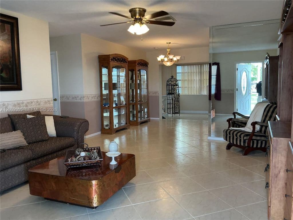 2+1 Müstakil ev — 8604 NW 59th Pl