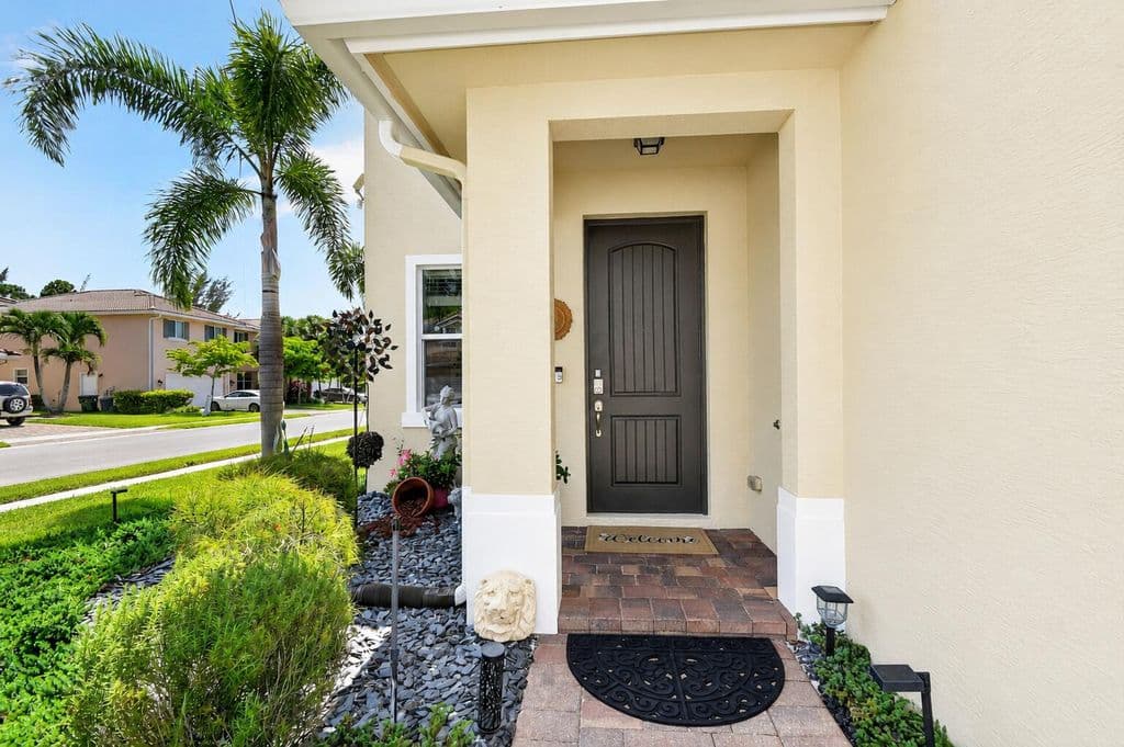 4+1 Müstakil ev — 5652 Caranday Palm Drive