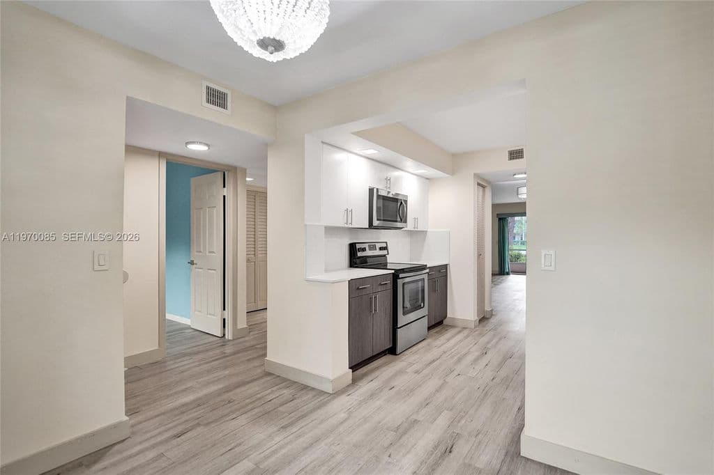 2+1 Condo — 12750 SW 4th Ct APT 111J