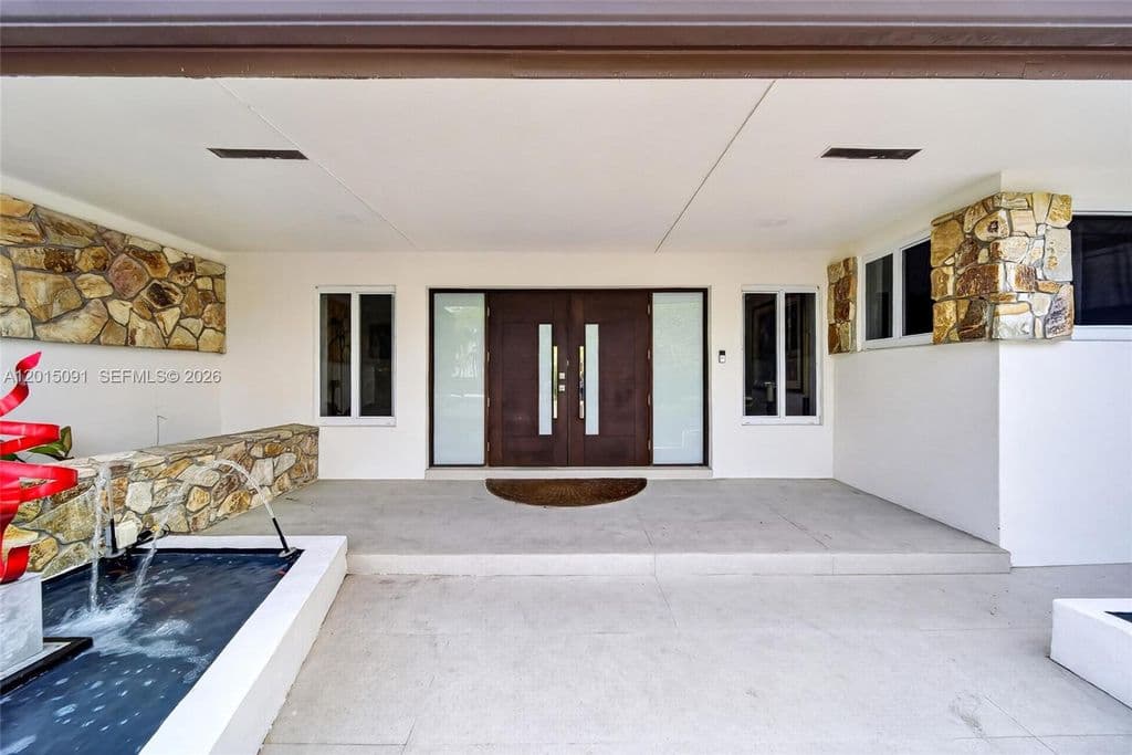 5+1 Müstakil ev — 6650 SW 112th St