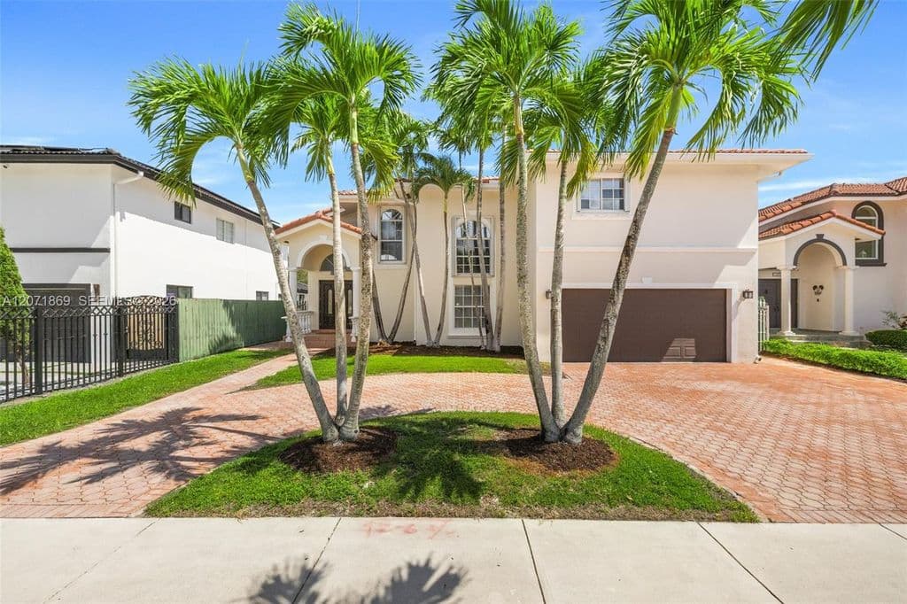 4+1 Müstakil ev — 15753 SW 43rd St