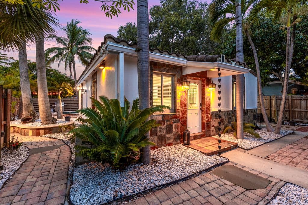 3-bedroom Single-Family Home — 1521 SW 4th Avenue