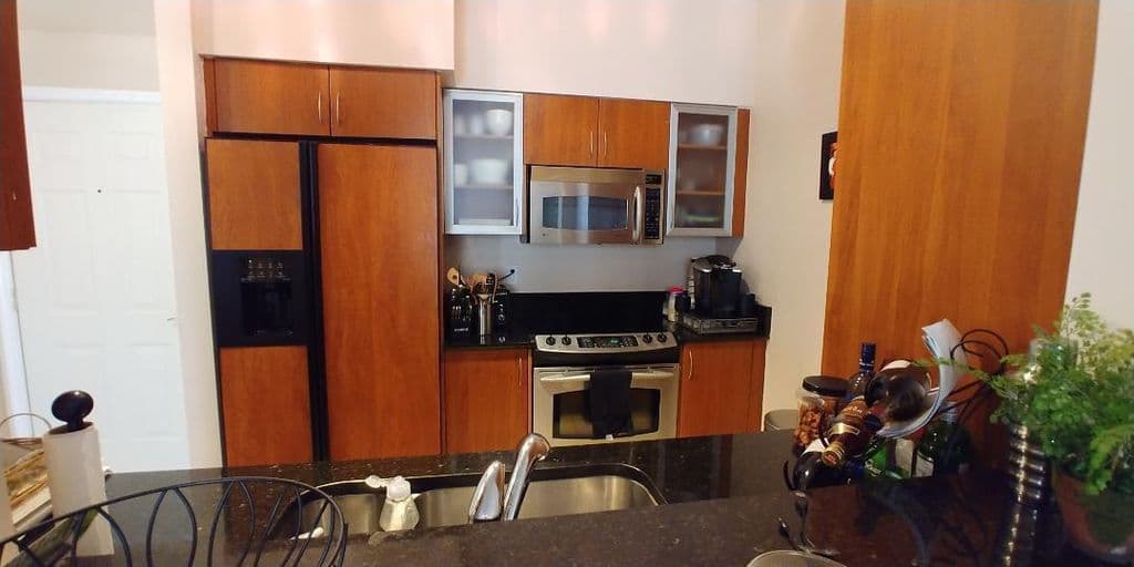1+1 Condo — 233 S Federal Highway #612