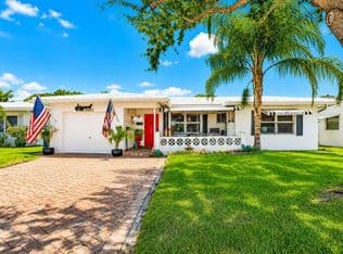2-bedroom Single-Family Home — 220 S Golf Blvd, Pompano Beach, 33064