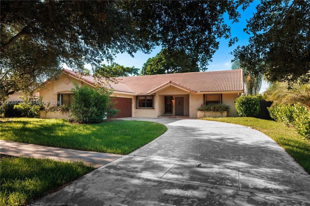 3-bedroom Single-Family Home — 15821 Huntridge Rd