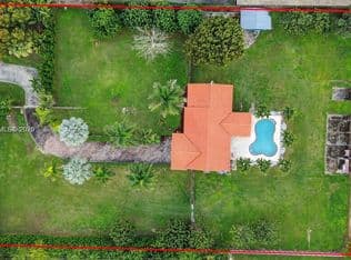 3-bedroom Single-Family Home — 21080 SW 242nd St, Homestead, 33031