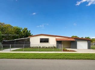 3-bedroom Single-Family Home — 620 NW 182nd Ter, Miami Gardens, 33169