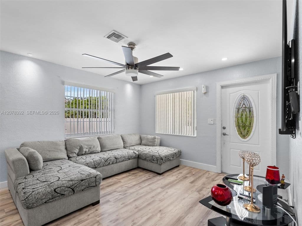 3-bedroom Single-Family Home — 6432 Perry St