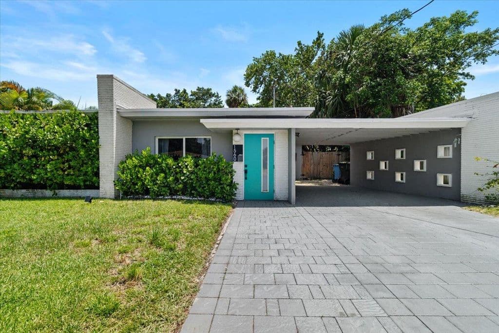 2+1 Müstakil ev — 1560 NE 32ND Street