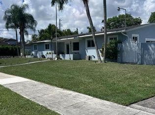 4+1 Müstakil ev — 16000 N Miami Ave, Miami, 33169