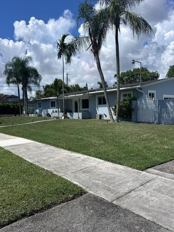 4-bedroom Single-Family Home — 16000 N Miami Ave